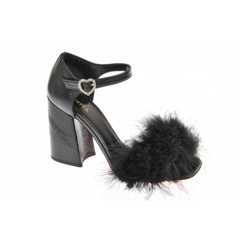 FLAT SANDAL WITH MARABU